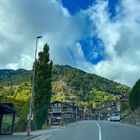 Apartamento Uenik - Rustico & Moderno En Arinsal - Esqui